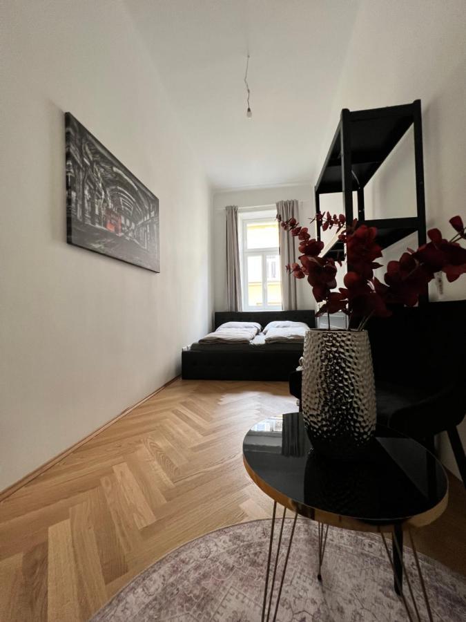 New Exclusive 100M2, Top Location! Wien Ngoại thất bức ảnh