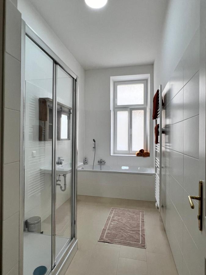 New Exclusive 100M2, Top Location! Wien Ngoại thất bức ảnh